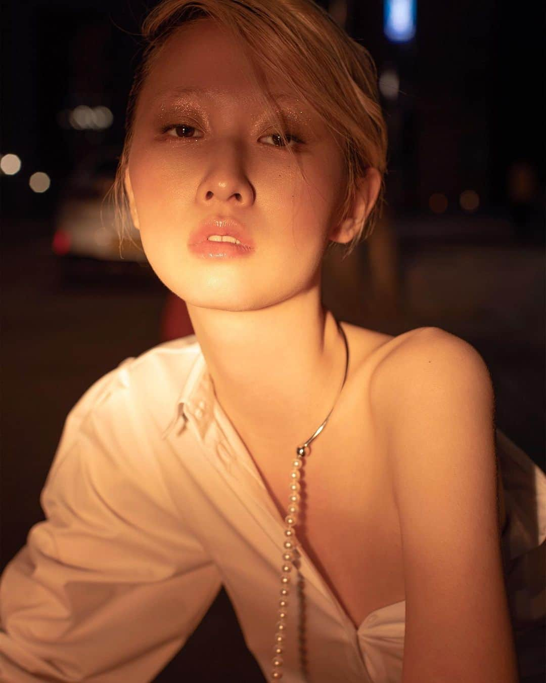 LIECOLLECTIONさんのインスタグラム写真 - (LIECOLLECTIONInstagram)「Basking in Candlelight @buro.singapore - - - - - - liecollection #ss19 #newcollection #runway #LIElook  #mood #candlelight #outfitideas #plaids #speingsummer #outfitdujour #springootd #collection #LIE #photography #edits #lifeisexpression #라이컬렉션」7月8日 6時39分 - liecollection_