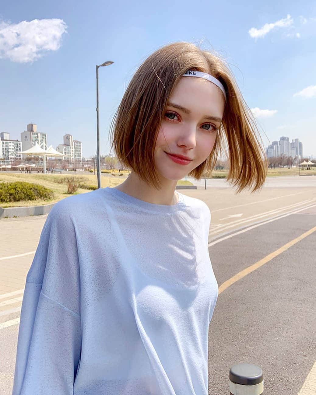 Chuuのインスタグラム：「여름에도 자외선때문에 긴팔이 필요하다는 사실‼️이왕이면 시원한 티로❄️#chuuseoul」