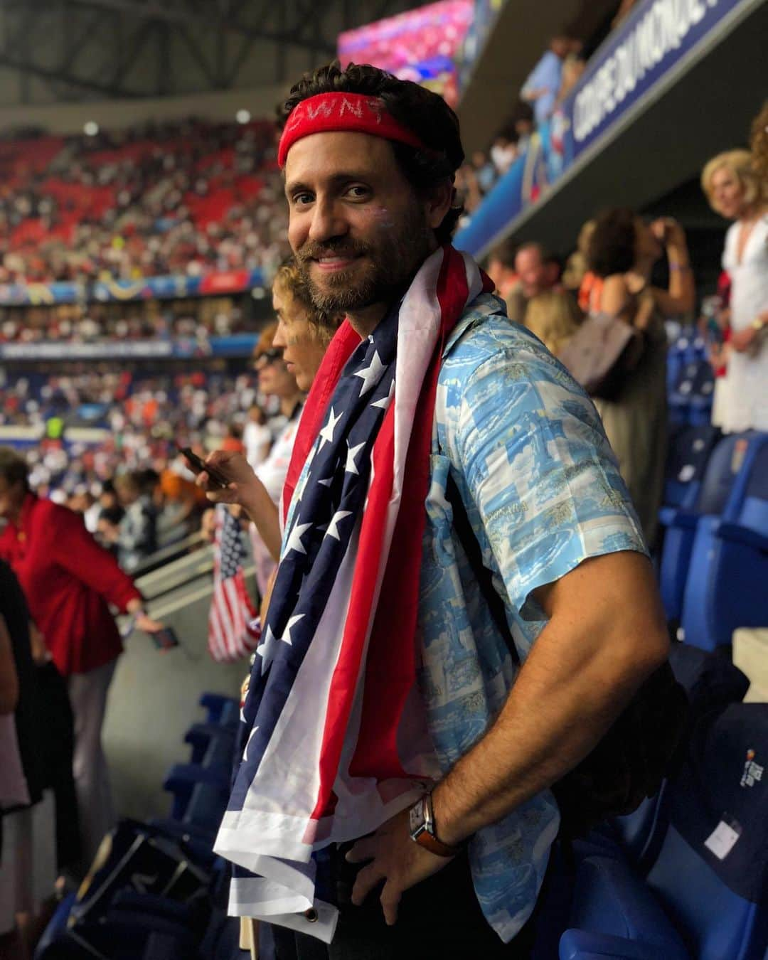 エドガー・ラミレスさんのインスタグラム写真 - (エドガー・ラミレスInstagram)「What a beautiful day. What a beautiful game. Thank you again @uswnt for such a powerful and inspiring victory • Qué hermoso día. Qué hermoso juego.  Gracias de nuevo @uswnt, por una victoria tan poderosa e inspiradora #womenworldcup #frnace2019 #NowPayThem」7月8日 9時09分 - edgarramirez25