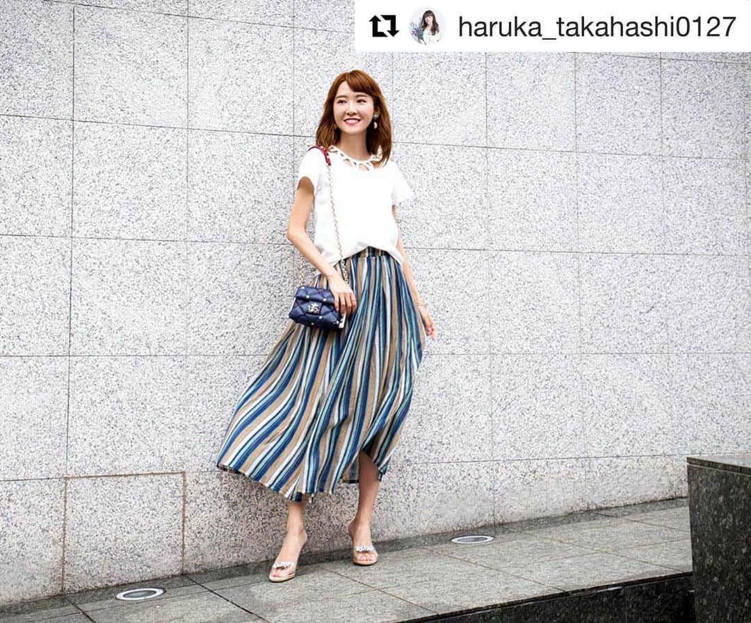 パシオスさんのインスタグラム写真 - (パシオスInstagram)「Repost @haruka_takahashi0127 ・・・ 今日のコーデ👗❤️ . 白のTシャツにストライプのスカートを履いて、マリンコーデっぽく🏝💙 .  ストライプの色合いが涼しげで爽やかな印象に👩💗 .  イヤリングはスカートに合わせて夏らしいイヤリングにしたよ🐚🌴 .  どれもパシオス @paseos_official の💕 .  スカート→(品番 4110771121) .  Tシャツ→(品番 4110100305) .  イヤリング→(品番 3370151122) .  #コーデ #code #outfit #ootd #パシオス #pr #パシオスコーデ #fashion  #晴香コーデ」7月8日 9時22分 - paseos_official