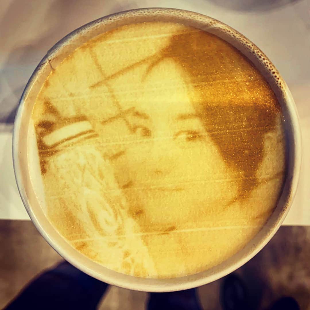 富永沙織さんのインスタグラム写真 - (富永沙織Instagram)「#お友達が作ってくれました😊🌹 ・ #latteart  #latte  #coffee  #ラテアート  #コーヒー」7月8日 10時05分 - saori_tominaga
