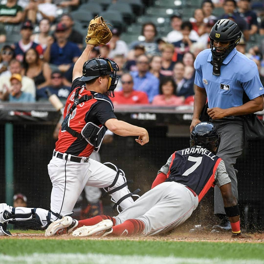 デトロイト・タイガースさんのインスタグラム写真 - (デトロイト・タイガースInstagram)「Manning ➡️ Rogers in the #FuturesGame is the content we like to see. 🔥」7月8日 10時05分 - tigers