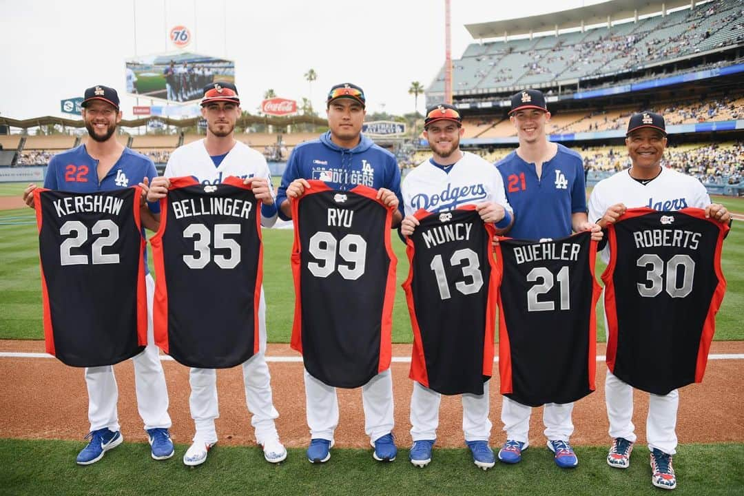 柳賢振のインスタグラム：「⭐️⭐️⭐️⭐️⭐️⭐️⭐️#dodgers」