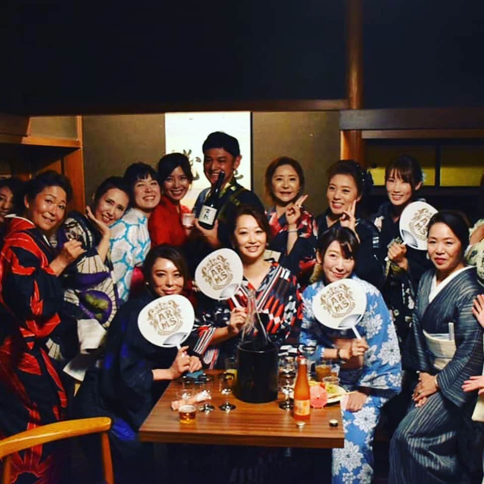 宮田麺児さんのインスタグラム写真 - (宮田麺児Instagram)「日本酒×浴衣×古民家  美味しい日本酒を最高に美味しくいただけた。 その日本酒は大好きな 百黙。 多くは語らない。 寡黙に語る。飲めばわかる最高の日本酒。  #日本酒#菊正宗#百黙#天使の吐息#浴衣#唎酒師」7月8日 20時04分 - miyatamenji
