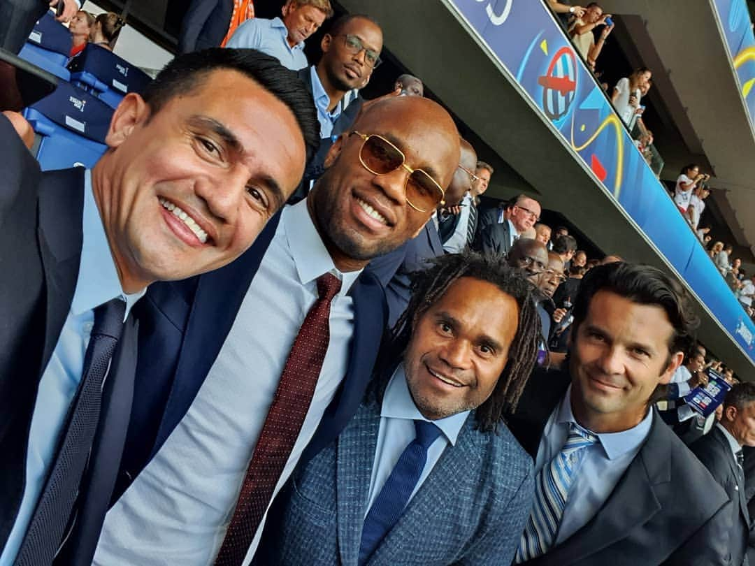 ティム・ケーヒルさんのインスタグラム写真 - (ティム・ケーヒルInstagram)「Always a pleasure gentleman ⚽️🌍🏆 @didierdrogba @christiankarembeu98 #SantiagoSolari #FifaLegends」7月8日 20時06分 - tim_cahill