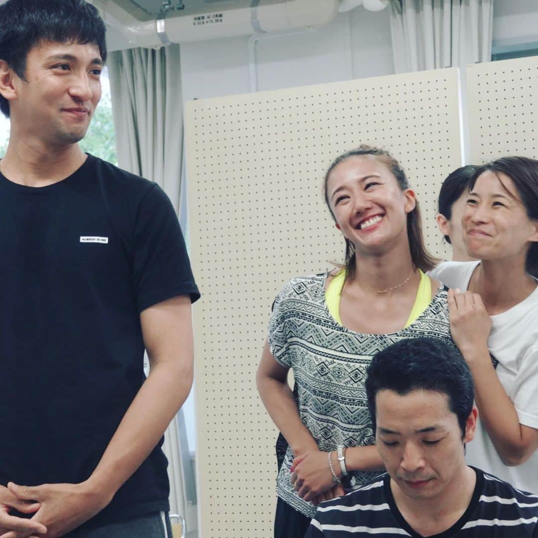 真崎ゆかさんのインスタグラム写真 - (真崎ゆかInstagram)「演劇に関してはまだ駆け出しですが、舞台を経験するたびにどんどん演劇が好きになってきてます😊✨ ・ 舞台の上では時間も空間も無限なのです。 宇宙にだって行けるしカラスにもなれる。 ・ 表現することが楽しい。 ・ そして毎回、共演者の方たちから色んな個性や表現を見させてもらってます。 今回もまたとても面白い方たちばかりで、日々の稽古を120%力を振り絞って、120％楽しんでます✨ ・ 脚本の面白さと演者さんの面白さが合わさって、もっともっと面白くてカッコいい作品になればいいなと、私も日々奮闘中です💪 ・ 迫力のあるとっても面白い作品となると思いますので、ぜひぜひ観に来て下さったら嬉しいです！！！💕 ・ ・ うつつのしかく第一回公演 『怪盗乱魔』 作　野田秀樹 演出　秋草瑠衣子 ・ 【日程】 ７月１９日（金）  １９時 ２０日（土）  １４時／１９時 ２１日（日）  １２時／１７時 全５回公演 ・ 【チケット】 前売り4000円　当日　4500円 ※当日のご精算となります。 https://www.quartet-online.net/ticket/utsutsunoshikaku?m=0chieaj ・ 【劇場】ザムザ阿佐谷 JR中央線 阿佐ヶ谷駅 北口より徒歩5分 http://www.laputa-jp.com/mapaccess.html ・ ・ #うつつのしかく #第一回公 #怪盗乱魔 #野田秀樹さん #ザムザ阿佐ヶ谷 #演劇 #舞台 #白倉裕二 #秋草瑠衣子 #橋本ゆりか #的場祐太 #後東ようこ #土肥麻衣子 #真崎ゆか #河合祥子 #沼田憲司 #松本誠 #参川剛史」7月8日 20時30分 - masakiyuka