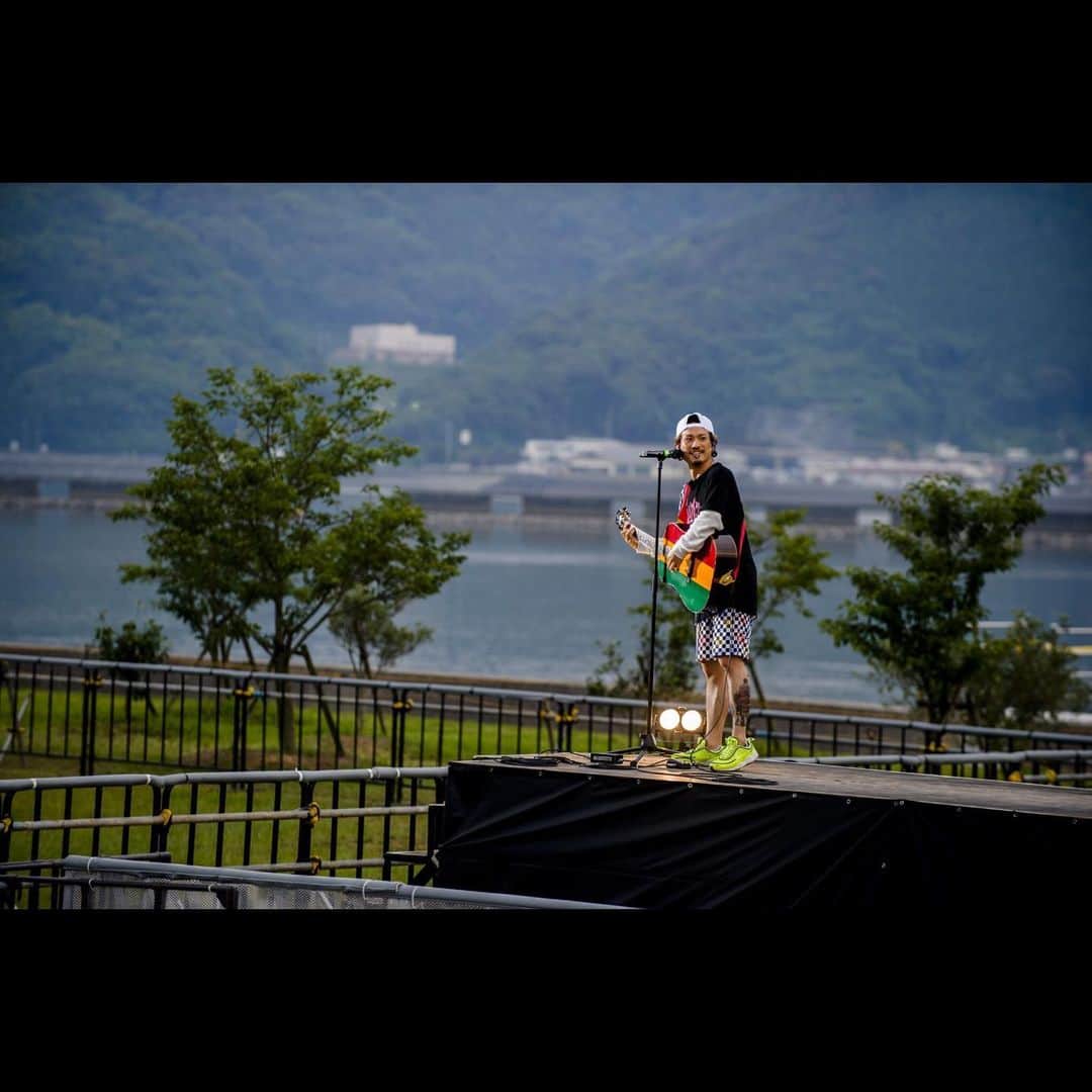 KENTAさんのインスタグラム写真 - (KENTAInstagram)「‪自分が育った熊本の天草で‬﻿ ライブを開催させて頂きました。﻿ ﻿ 初めてライブを観る方も多く、﻿ こんなに人が集まったのは町にマクドナルドが出来た以来だと思いました。﻿ ﻿ 天草が好きです。﻿ またWANIMAのライブで帰ってきます。﻿ ﻿ #WANIMA #天草の乱 #グッジョブ」7月8日 20時31分 - wanimakenta