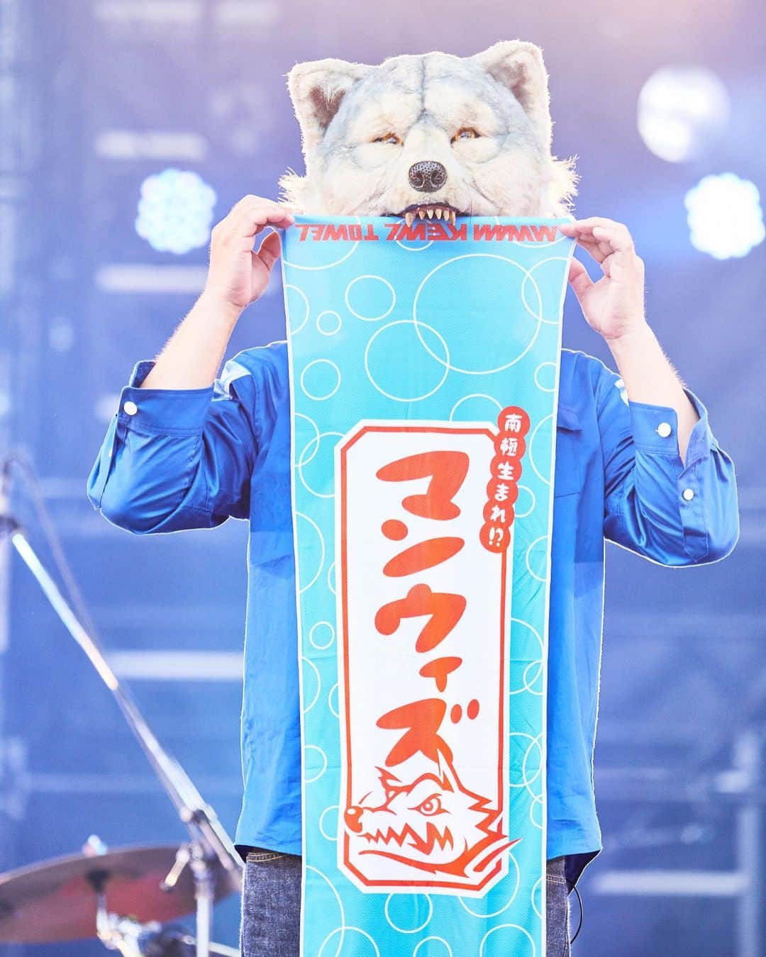 のインスタグラム：「Thanks for having us Kyoto Daisakusen🐺🎽 #manwithamission #mwam #music #rock #band #wolf #wolves #kamikazeboy #jeankenjohnny #tokyotanaka #djsantamonica #spearrib #tour #concert #music #party #japan #thankyou #fan #kyoto #japan #10feet #missionimpossiblekyoto #京都大作戦」