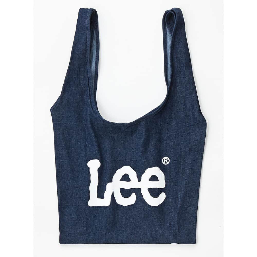 ジーンズメイトさんのインスタグラム写真 - (ジーンズメイトInstagram)「#lee #bag #sale #summer  人気のシンプルなLee［リー］ロゴを使用した別注アイテム✨✨ A4サイズが楽々入るほど容量たっぷり❤️ エコバックのように折りたたんで持ち歩けるので荷物が多くなった時など役立つアイテム👍 ※サマーセール50%off ・ #ジーンズメイト #jeansmate  #キャンバスバッグ #トートバッグ #ロゴトート #エコバッグ #サマーセール  #50％OFF #お買い得 #ブランド #人気 #ユニセックス」7月8日 20時47分 - jeans_mate