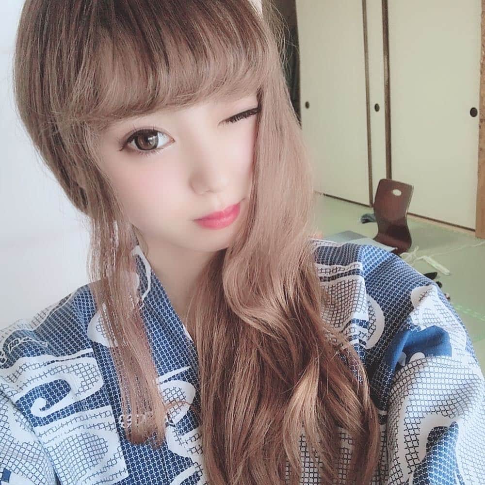 のインスタグラム：「. #白浜 #旅行 ♥️ #温泉 幸せすぎた😯😯 . . . #ootd #浴衣 #japan #selfie  #osaka #日本 #tokyo #大阪 #温泉旅行 #model #make #fashion #instaFashion #l4l #flf #instalike #instalove #Follow4Follow #白浜旅行 #onsen #♨️#和歌山」