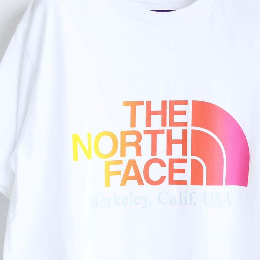 EDIFICEさんのインスタグラム写真 - (EDIFICEInstagram)「【THE NORTH FACE PURPLE LABEL 5.5oz H/S Logo Tee】﻿﻿﻿﻿﻿ ﻿﻿﻿﻿﻿ 5.5オンスのUSAコットンジャージを使ったプリントTシャツ。﻿ ﻿ USA製の生地が持つ独特なドライ感が魅力の一着は、フロントにTHE NORTH FACEのロゴをグラデーションでプリントしストリート感を表現。﻿ ﻿ ラフに着用できるオーバーサイズシルエットがコーディネートのアクセントに最適です。﻿ ﻿ ﻿﻿﻿﻿﻿ ﻿﻿﻿﻿﻿ ﻿﻿﻿﻿﻿ ﻿﻿﻿﻿﻿ Tee : 【TNF PURPLE LABEL】¥7,900+tax﻿﻿﻿﻿﻿ ﻿﻿﻿﻿﻿ ﻿﻿﻿﻿﻿ ﻿﻿﻿﻿﻿ ﻿﻿﻿﻿﻿ ﻿﻿﻿﻿﻿ ﻿﻿﻿﻿﻿ ﻿﻿﻿﻿﻿ #edifice #thenorthface #menswordrobe #menstee #logotee #mensfashion #menswear #mensstyle #bigtee #thenorthfacepurplelabel #sportmix #menwithclass #menwithstyle #mensclothing #mensclothes #dapper #dapperman #dapperstyle #エディフィス #ザノースフェイス #ザノースフェイスパープルレーベル」7月8日 21時08分 - edifice.jp