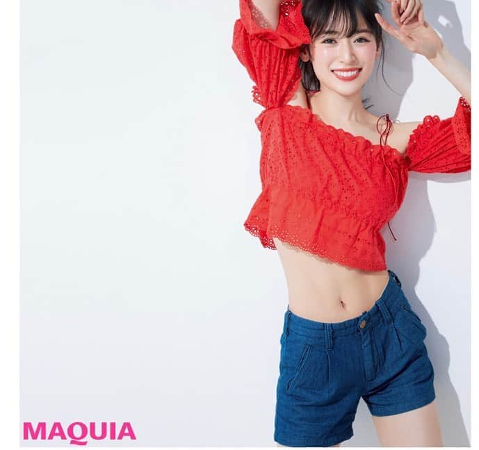 高橋里帆さんのインスタグラム写真 - (高橋里帆Instagram)「@maquia.magazine  ７月号の 泉里香 ナミBODY チェックしていただけましたか✨  @rika_izumi_  ちゃんのボディーの秘訣がわかりますよ✨  あの腹筋も憧れます🥰  #maquia#マキア#ボディー#泉里香 さん#高橋里帆メイク #腹筋」7月8日 12時27分 - takahashi.riho