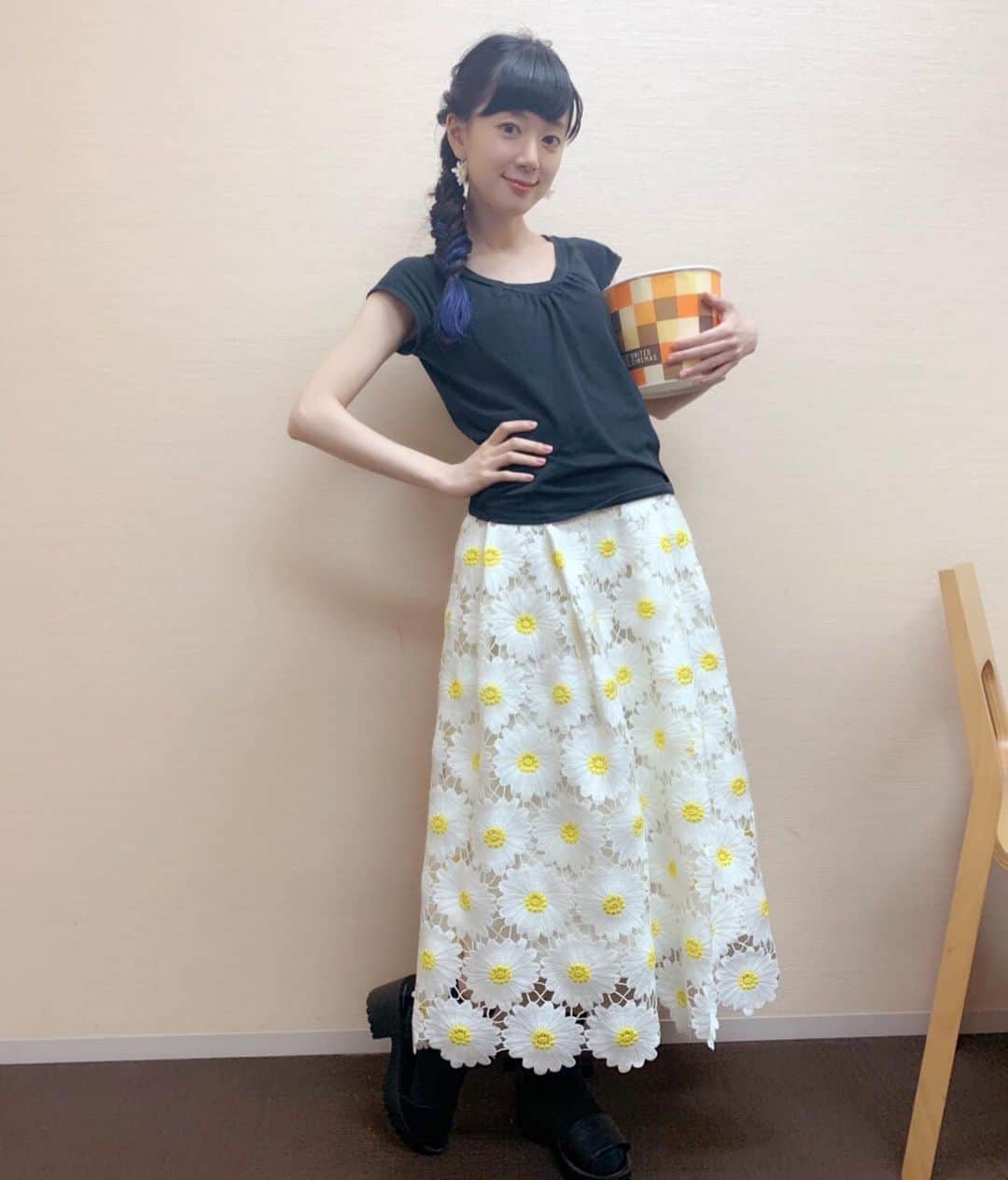 工藤晴香さんのインスタグラム写真 - (工藤晴香Instagram)「今年の夏はこのスカートたくさん履こっと。 #lillilly」7月8日 13時08分 - kudo_a.k.a_910