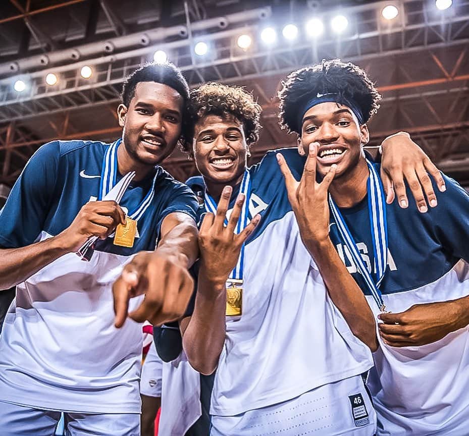 USA Basketballさんのインスタグラム写真 - (USA BasketballInstagram)「Moments we live for. For a 7th time in history, the USA U19 Men are #FIBAU19 World Cup champs 🏆」7月8日 13時01分 - usabasketball