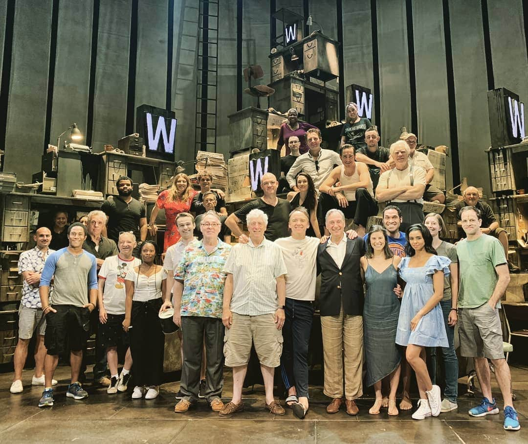 ジョニー・リー・ミラーさんのインスタグラム写真 - (ジョニー・リー・ミラーInstagram)「The cast and crew of Ink. 111 performances and our run is at its end. Live theatre at its best, delivered by a highly professional  group that really cared about the work,  and really cared about each other. They also knew how to have a bloody good time whilst doing it. I will miss this so much. You know who you are.....📰📈❤」7月8日 13時19分 - jonnylmiller