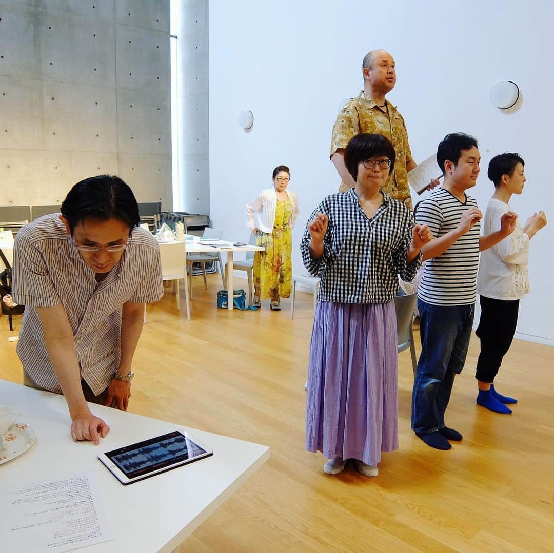 桂春雨さんのインスタグラム写真 - (桂春雨Instagram)「今日は朝から『花詩歌タカラヅカ』神戸/横浜公演の稽古。神戸公演、某国営放送の方が観に来るらしい。ホントかなあ。 #花詩歌 #タカラヅカ #なりきり #宝塚 #ベルばら #名場面集 #神戸 #新開地 #喜楽館 #横浜 #にぎわい座 #ごらんなさい #小公女 #小公子 #稽古」7月8日 13時19分 - harusamek