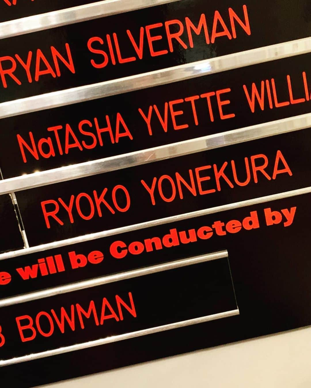 神田うのさんのインスタグラム写真 - (神田うのInstagram)「Ryoko Yonekura, the excellent actress representing Japan playing as “Roxy” in the famous broadway musical “Chicago” and I am so proud and respect her making her dream come true. Ryoko’s ROXY is the best ROXY I ever seen!😍 I still remember the days that we used to take ballet lessons together when we were teens. ✨ And I was so happy to see her after a long time  here in New York❣️ I am wishing you all the best, Ryoko. 💋💋💋 #japanes#wonderful#excellent#great#actress#ryokoyonekura#broadwaymusical#broadway#musical#chicago#musicalchicago#ブロードウェイミュージカル#ブロードウェイ#ミュージカル#シカゴ#ミュージカルシカゴ#素晴らしい#カッコイイ#美しい#日本人#大女優#女優#米倉涼子 ちゃん💕#ありがとう❤️」7月8日 14時27分 - unokandaofficial