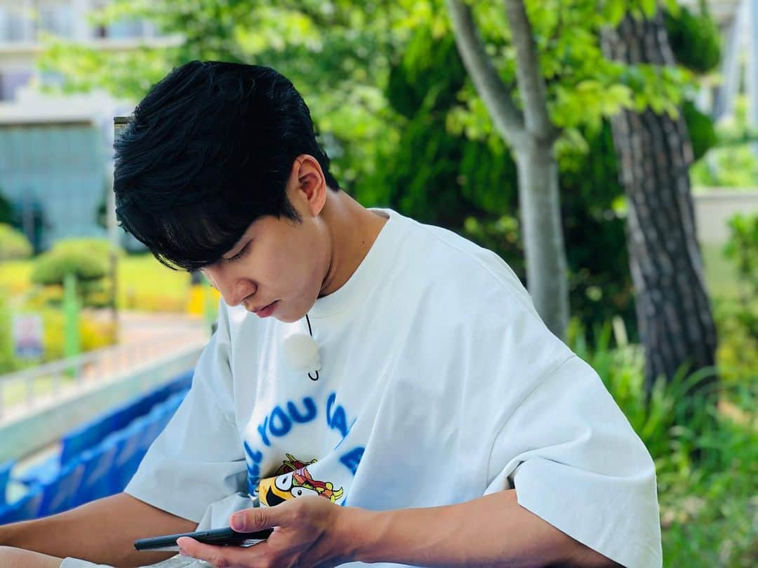 イ・スンギさんのインスタグラム写真 - (イ・スンギInstagram)「덥다..🥵#집사부일체」7月8日 14時34分 - leeseunggi.official