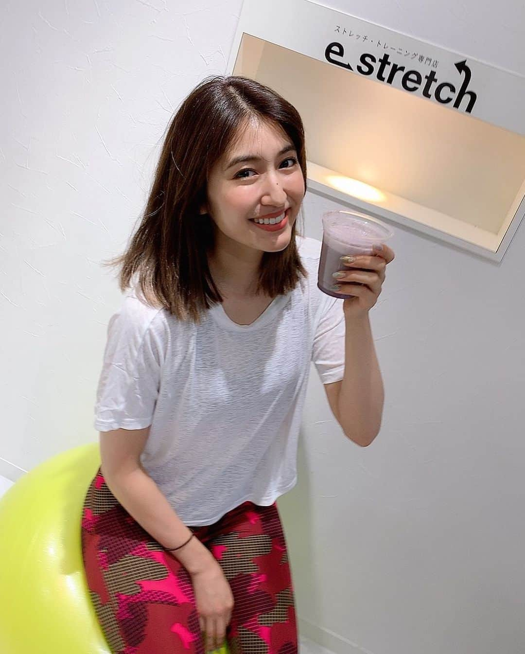 有末麻祐子さんのインスタグラム写真 - (有末麻祐子Instagram)「@estretch.gym でトレーニングして、おきまりの美人プロテインを飲んで、ストレッチも沢山して 次の日から一週間の筋肉痛に襲われましたw とっしーいつもありがと！ @_takedatoshiki_  ウェアは @adidas」7月8日 15時02分 - mayukoarisue