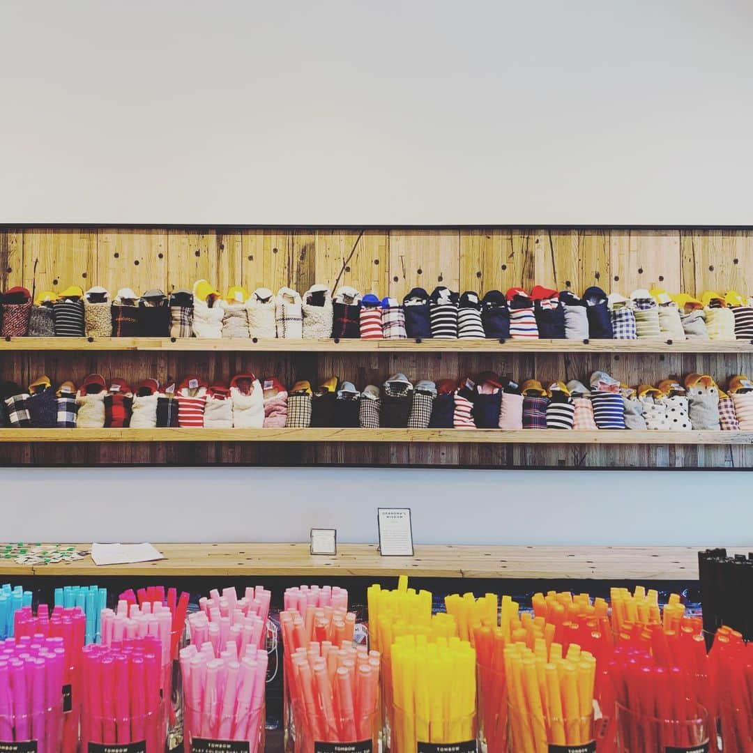 松村太郎さんのインスタグラム写真 - (松村太郎Instagram)「Japanese stationary retailer #Itoya opened #Topdrower shop in #Berkeley #4thStreet. I love their tagline “Tools for Nomad”.」7月8日 14時56分 - taromatsumura
