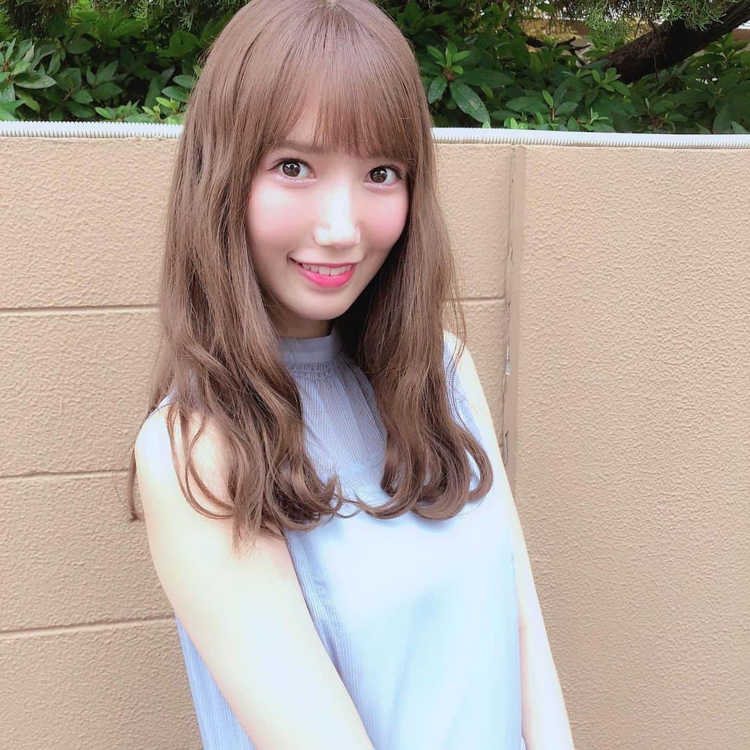 田中菜津美さんのインスタグラム写真 - (田中菜津美Instagram)「昨日配信の時来てたワンピース どこの？って聞かれること多かったので タグ付けしてます💕 . 水色なんてあんま気ないけど 夏だし思い切って💪 . SALEの時期だから お買い物するなら今だよねー😊 . #ootd #furfur #ワンピース #onepiece #水色 #fashion #coordinate #写真白飛び気味でごめんなさい」7月8日 15時03分 - natsumitanaka_0810