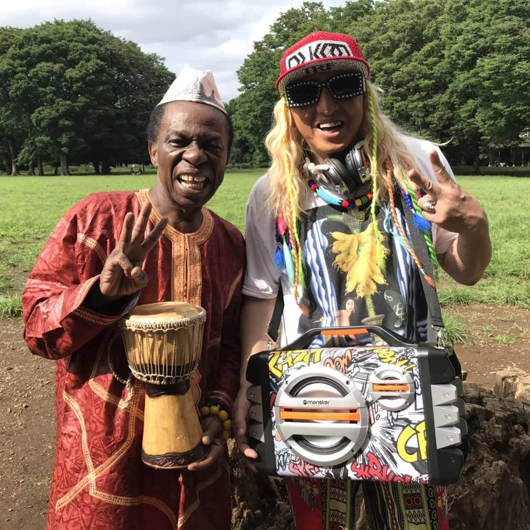 DJ KOOさんのインスタグラム写真 - (DJ KOOInstagram)「BON FOR AFRICA！！帰国後代々木公園で！！ギニア日本交流協会顧問！！あのサンコンさんと盆踊り！！ #africa  #サンコン #盆踊り #孝藤右近  #DJKOO」7月8日 15時59分 - dj_koo1019