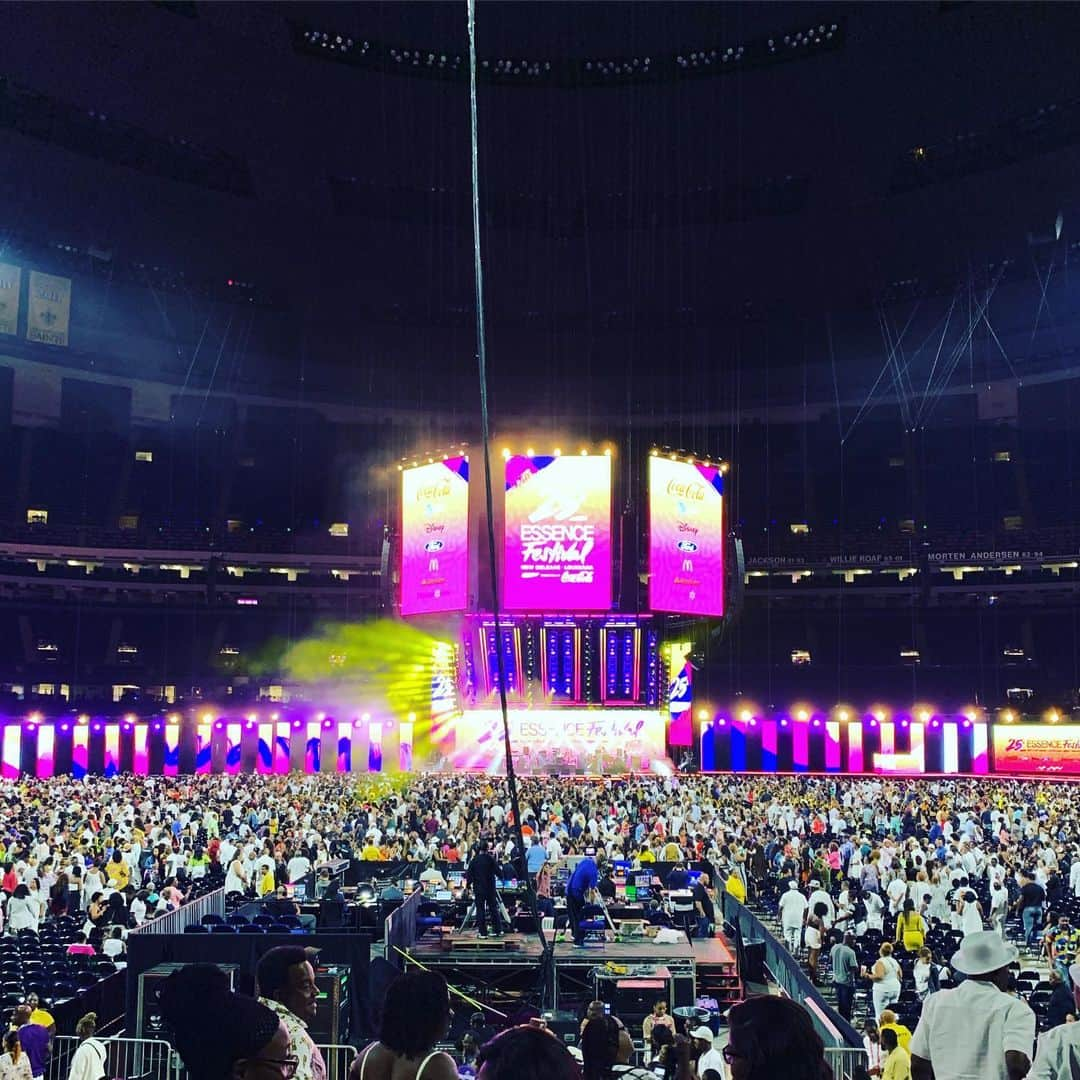 黒沢薫さんのインスタグラム写真 - (黒沢薫Instagram)「14年ぶりの#essencemusicfestival  観終わりました。楽しかったし、空気感含め勉強になりました。今後自分達のパフォーマンスに活かして行く予定。なかなかここまで #lnstastory を連投することもないので、観てくれた皆さん、どうもありがとう。雰囲気伝わったかな？#music #soul #rb #singer #lovelife #instagood #instaview #essencefest #neworleans」7月8日 16時10分 - kaorukurosawa_lovelife