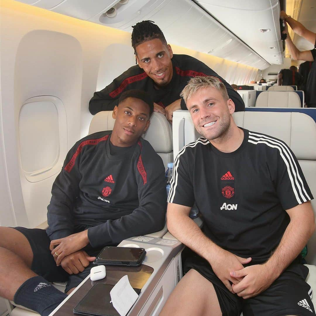 クリス・スモーリングさんのインスタグラム写真 - (クリス・スモーリングInstagram)「🛫 Perth 🇦🇺 #MUTOUR #MUFC」7月8日 16時42分 - smalling