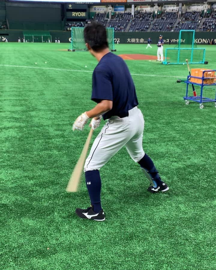 片山真人のインスタグラム：「力強いスイング！！おととい6日にプロ初安打をマークすると、翌日にはプロ初のマルチ安打！！いま、ノッてます！ #埼玉西武ライオンズ #鈴木将平 #富士市 #静岡高校」