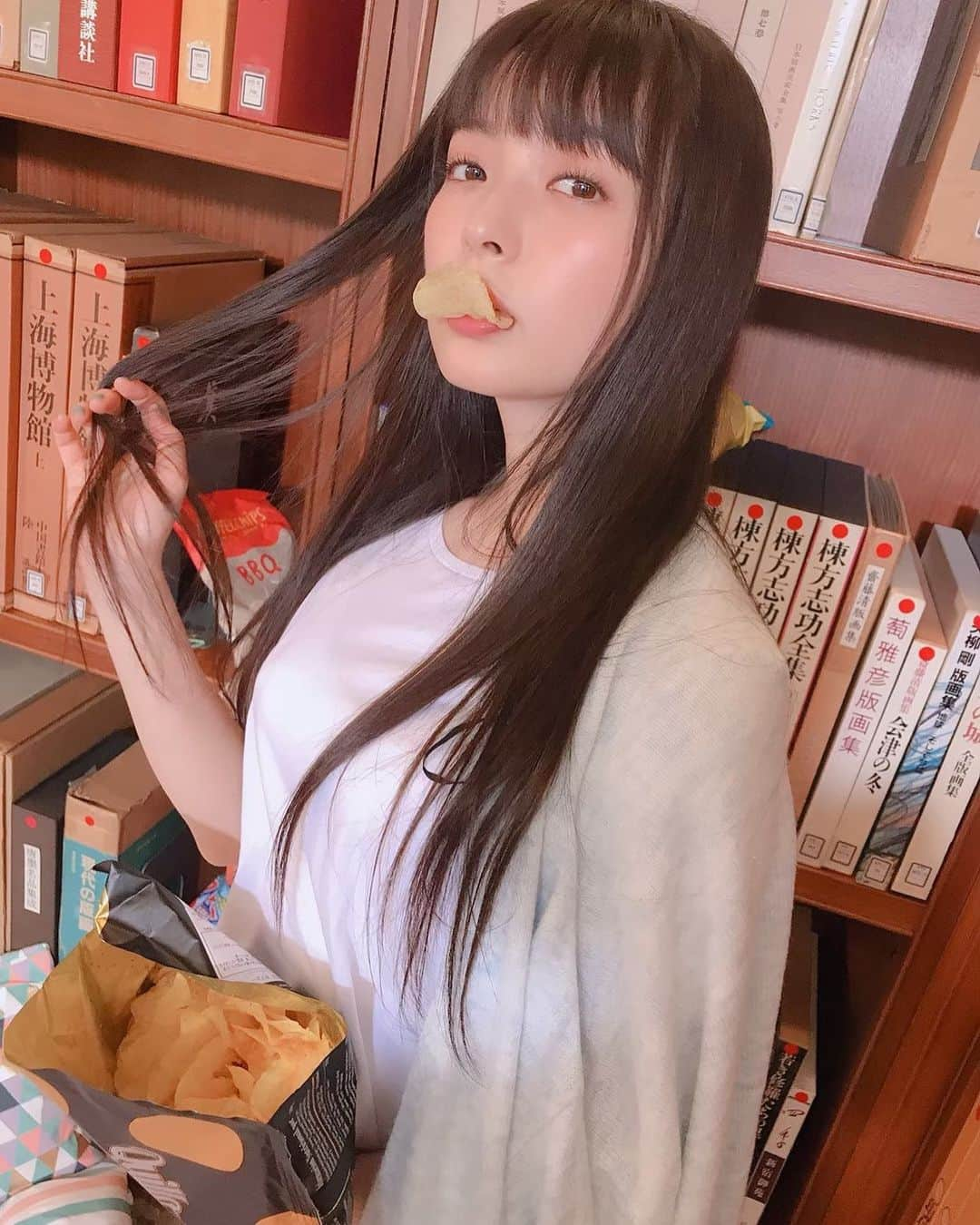 上坂すみれさんのインスタグラム写真 - (上坂すみれInstagram)「忘れてましたが世の中では下半期が始まっている…！！ 2019年後編もよろしくお願いいたします( ˘ω˘ )  #上坂すみれ」7月8日 16時56分 - uesaka_sumire