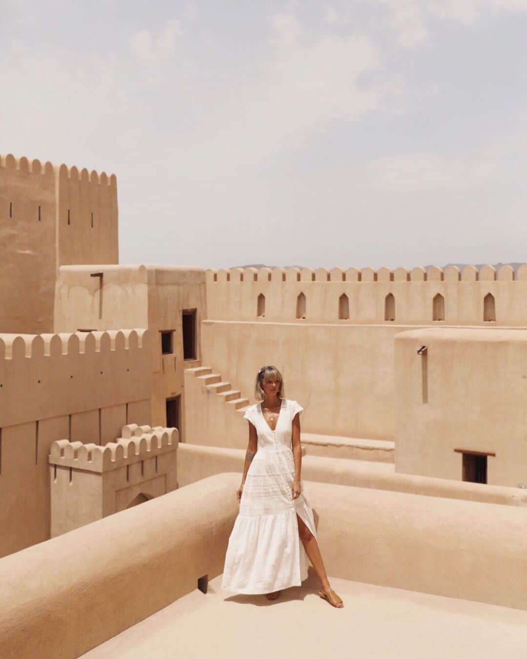 SPELLさんのインスタグラム写真 - (SPELLInstagram)「Dreamy roof tops in far off places 💭 our babe @girlnaflower wears our Suki Gown to perfection with @turquoiselane 🕊」7月8日 17時15分 - spell