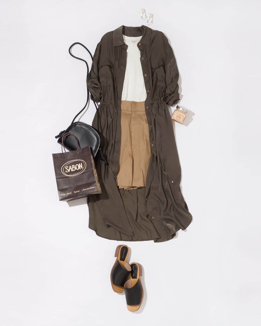 ルミネ公式のインスタグラム：「大人女子ならショートパンツにシャツワンピースで #ワンピース ¥14,000+TAX #drwcys #プルオーバー ¥7,400+TAX #salonadametrope #パンツ ¥9,500+TAX #beams #イヤリング ¥1,990+TAX #redyazel #バッグ ¥8,900+TAX #lamarinefrancaise #サンダル ¥12,000+TAX #lamarinefrancaise ・ #lumine #ルミネ #ルミネ横浜 https://magazine.lumine.ne.jp/?p=82750 ※商品の価格や取り扱い状況は撮影時点のもので、変更になることがあります。」
