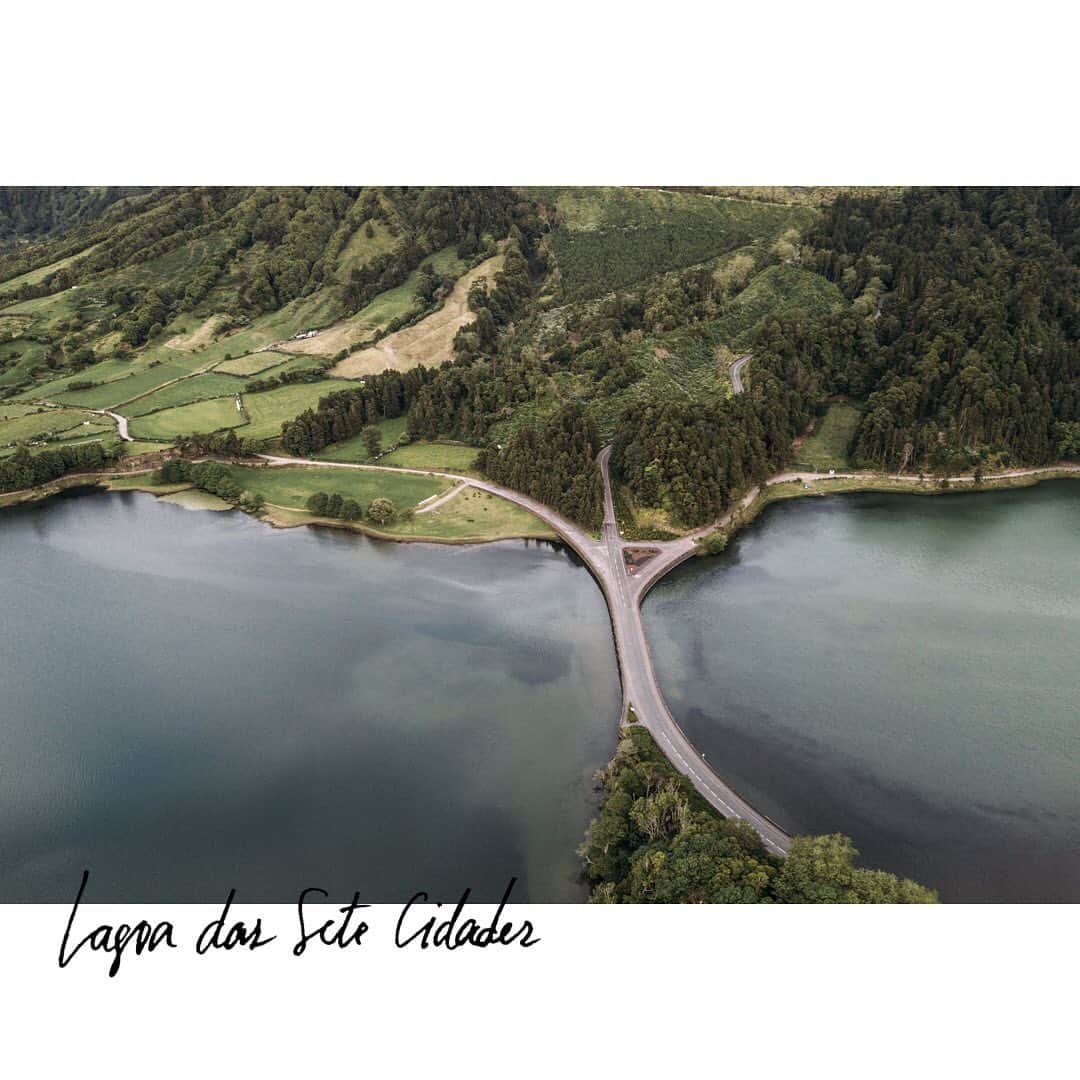 MANGOさんのインスタグラム写真 - (MANGOInstagram)「In the Loop | As part of our community series, Nuria Val (@frecklesnur) guides us through her travel around Azores. For her first day, she discovers natural treasures of Sete Cidades, the art of pottery and the atmosphere in São Francisco’s Convent. #MangoSS19 #Mango #MangoGirls」7月8日 18時04分 - mango