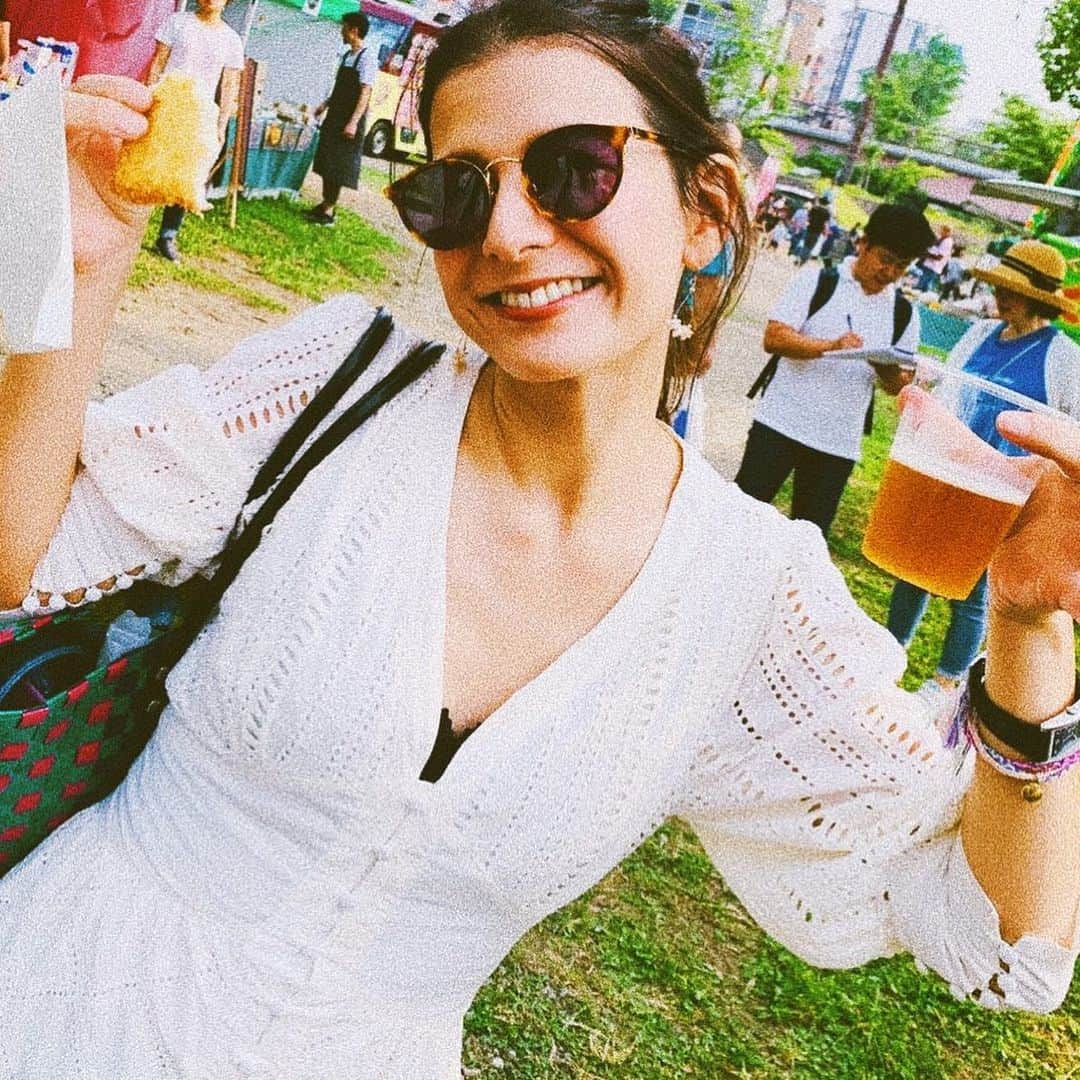 スザンヌさんのインスタグラム写真 - (スザンヌInstagram)「🍺🍻🍺がとくにおいしーい ﻿ 季節がすぐそこですね🌻﻿ ﻿ @suntory_jp ﻿ #プレモル #神泡 の九州イベントあります💛﻿ ﻿ プレモルイベントでは﻿ はじめてお邪魔する﻿ 鹿児島❤︎﻿ そして地元、熊本❤︎﻿ ﻿ どちらもとーっても﻿ 今からたのしみです🌈﻿ ﻿ お近くの皆さん﻿ 是非是非お越しくださいね🙆‍♀️﻿ ﻿ お待ちしております❤︎﻿ ﻿ 写真撮ったりトークしたり﻿ 一緒に楽しみましょう🙏﻿ ﻿ ７月１３日（土）﻿ 11:00～＠イオンタウン姶良﻿ ７月１３日（土）﻿ 15:00～＠イオンモール鹿児島﻿ ﻿ ７月２０日（土）﻿ 13:30～ & 16:00～ ﻿ ＠イオンモール熊本﻿ ﻿ ﻿ 写真は最近の﻿ アルコールとわたし。笑」7月8日 18時14分 - suzanneeee1028