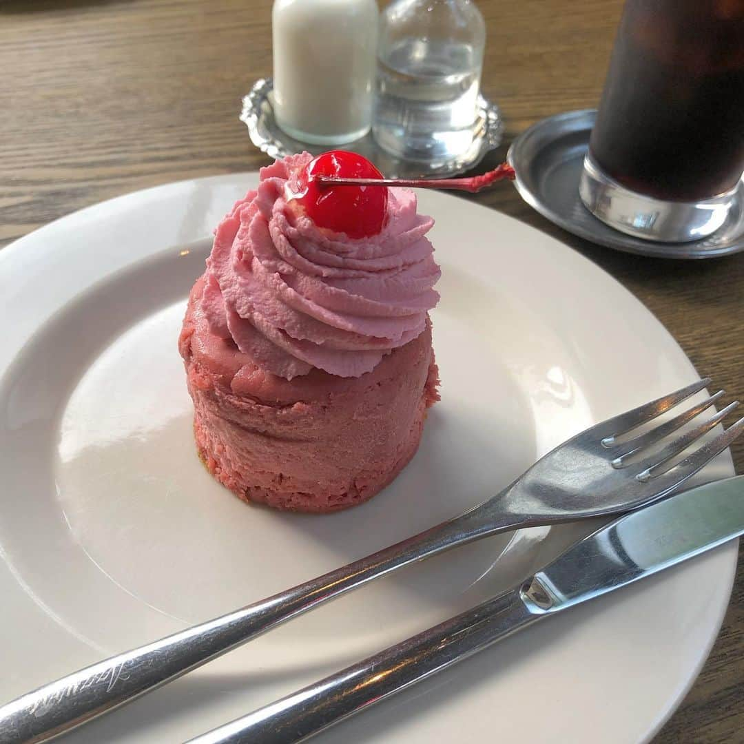 宮崎葉さんのインスタグラム写真 - (宮崎葉Instagram)「🍰🍰🍰 #AWORKS」7月8日 18時09分 - you_miyazaki