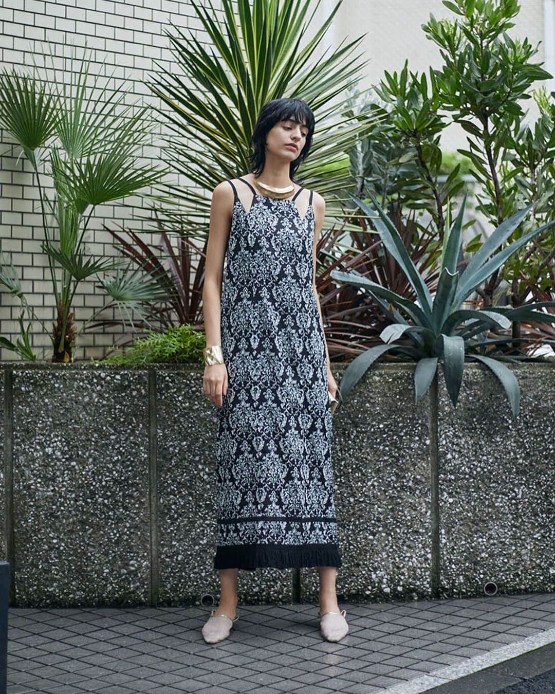 のインスタグラム：「07.09(tue)12:00 NOAH FRINGE DRESS will be released by online. . #ameri #amerivintage #shopping #fashion #japan #resortdress」