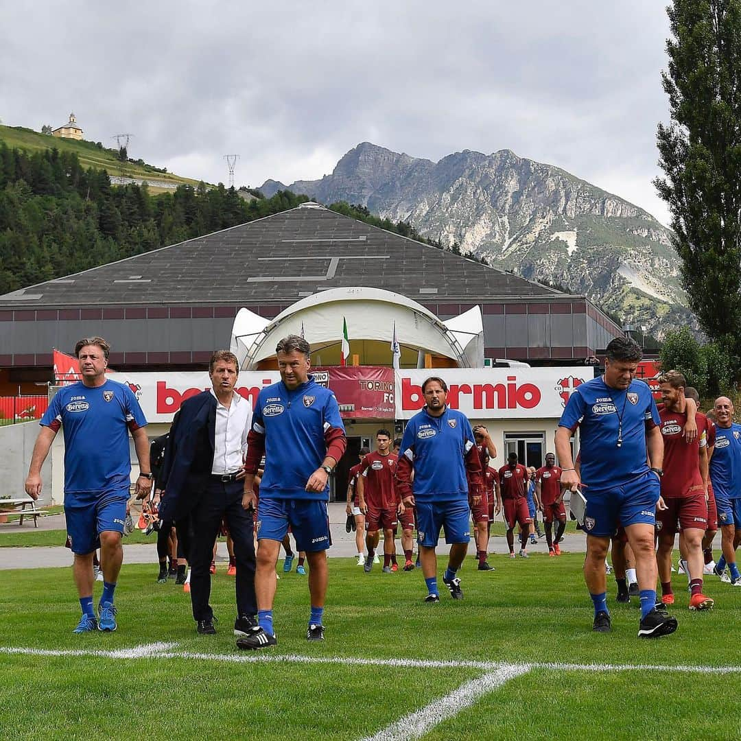 トリノFCさんのインスタグラム写真 - (トリノFCInstagram)「Primo allenamento andato ✅  #SFT」7月8日 18時47分 - torinofc1906