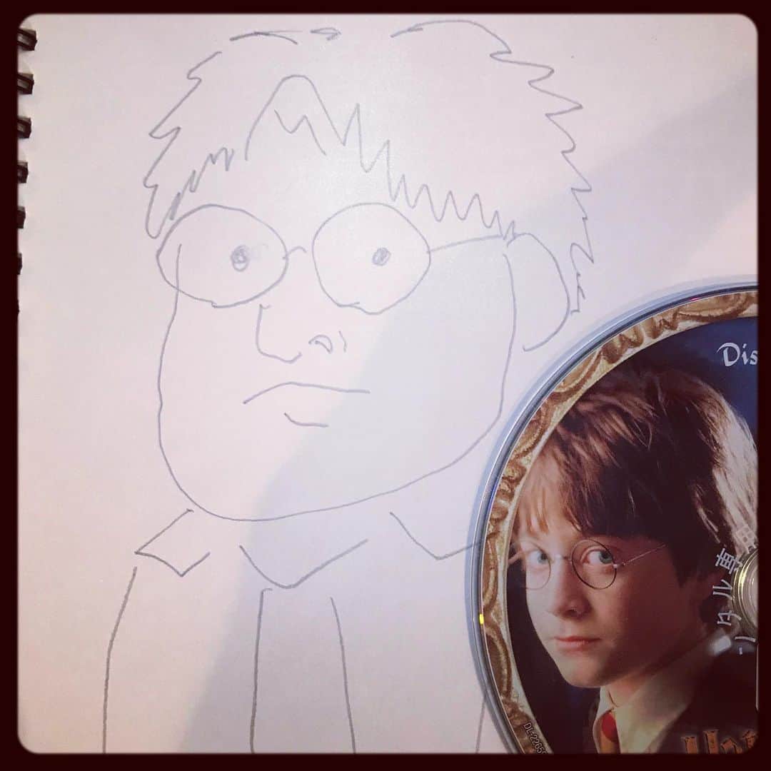 ケン・ロイドのインスタグラム：「Harry Potter by me. Not as good... レンタルだったから、ちょっとだけクオリティーが下がるのが、マイナスポイントかな。」