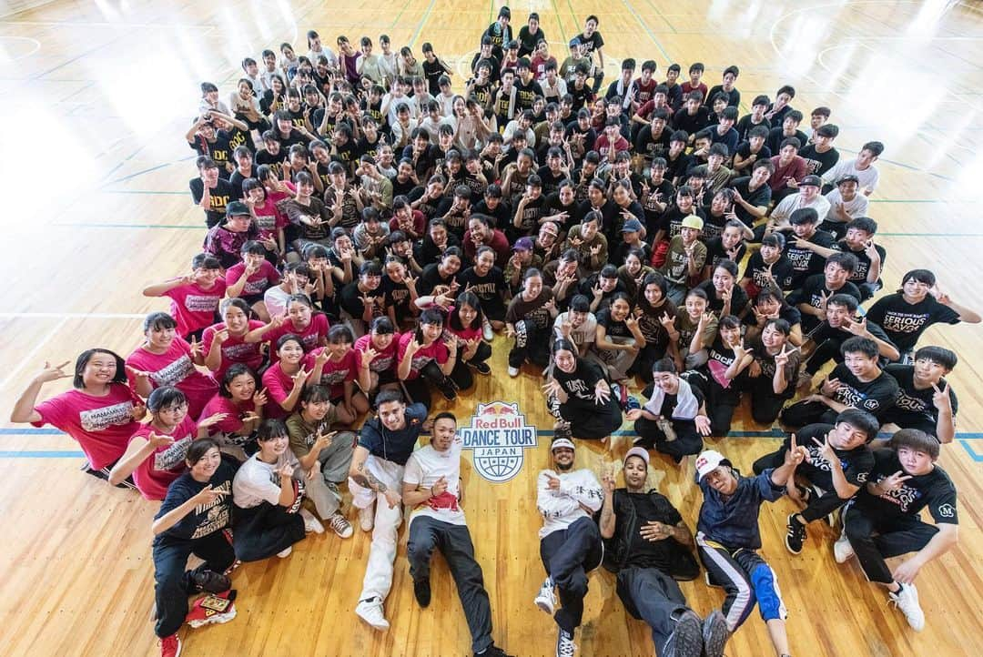 野中泰輔さんのインスタグラム写真 - (野中泰輔Instagram)「Red Bull DanceTour in Japan is over🔚 Thank you for everything @redbulljapan and all staffs 🙏🏽 📸 @littleshao  @redbulljapan @redbulldance #bboyyaisuke #redbulldancetour」7月8日 19時08分 - bboy_taisuke