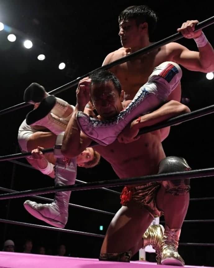 松野行秀さんのインスタグラム写真 - (松野行秀Instagram)「ベストボディ・ジャパンプロレス令和第2戦新木場大会‼️ 今回、因縁の三浦選手とは6人タッグマッチで対戦。 次回大会は8/9(金)、新木場1st RINGです👍」7月8日 19時45分 - g.matsuno
