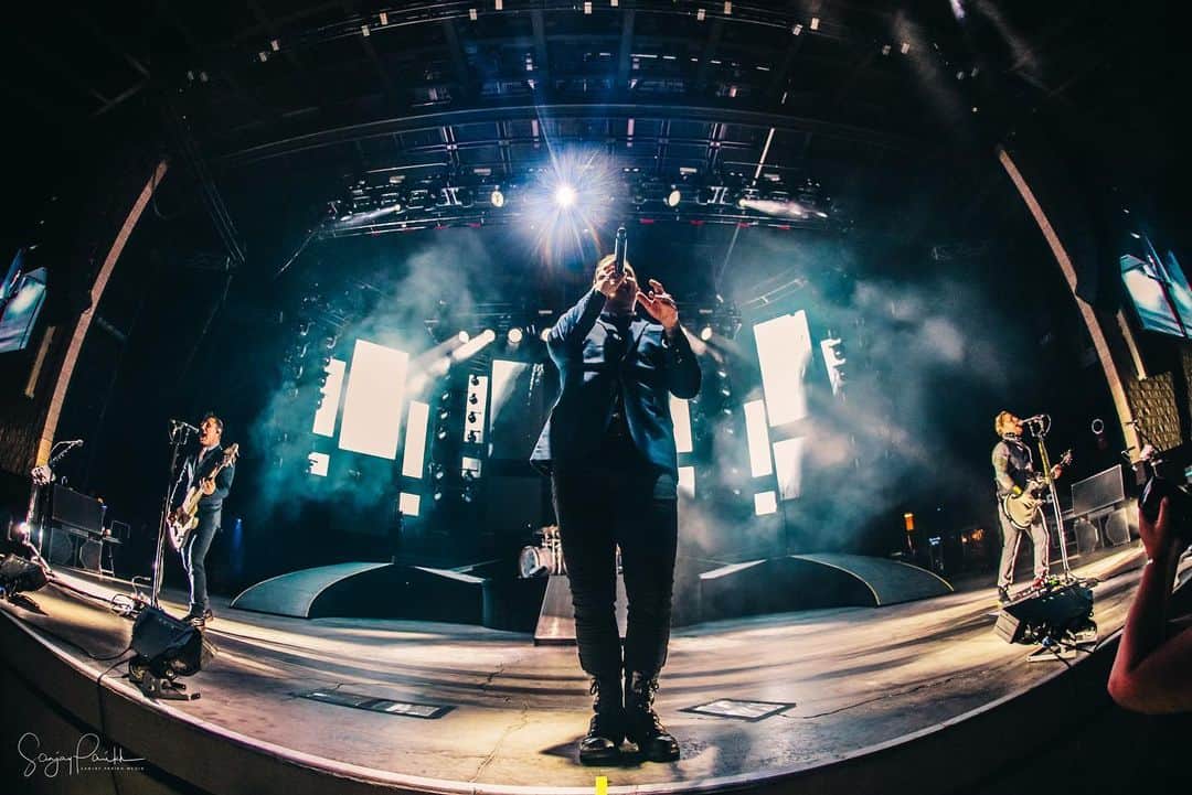 Shinedownさんのインスタグラム写真 - (ShinedownInstagram)「What a weekend Shinedown Nation! Thanks for joining us Bethel and Syracuse NY... See you tomorrow Toronto 🤘 . . 📷 @sanjayparikhphoto #shinedown #shinedownnation #attnattnworldtour」7月9日 5時28分 - shinedown