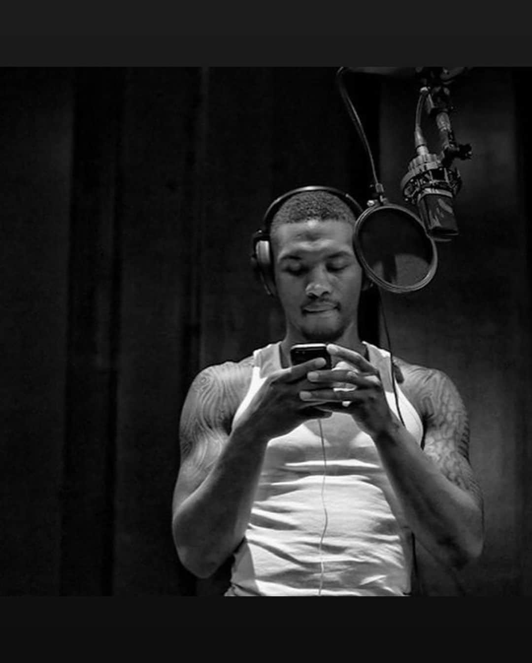 デイミアン・リラードさんのインスタグラム写真 - (デイミアン・リラードInstagram)「Album #3 coming to you.」7月9日 6時25分 - damianlillard