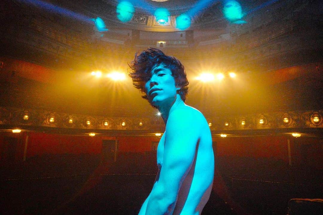 ユージン・リー・ヤンのインスタグラム：「🎭 📸: @korndiddy」