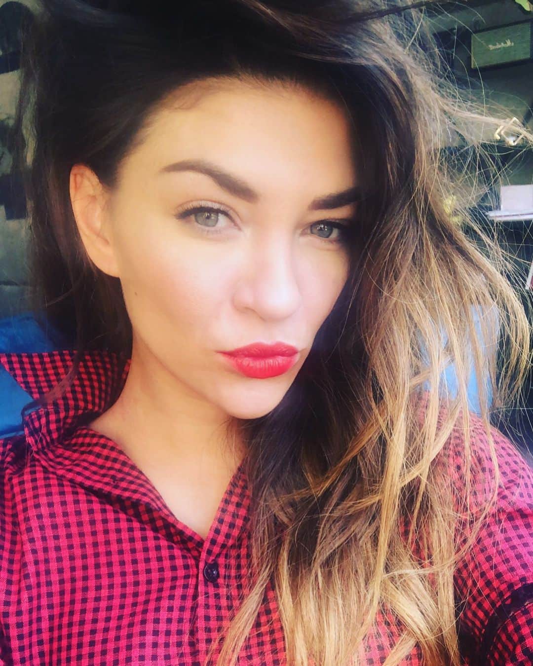 ジェシカ・ゾアのインスタグラム：「👄」