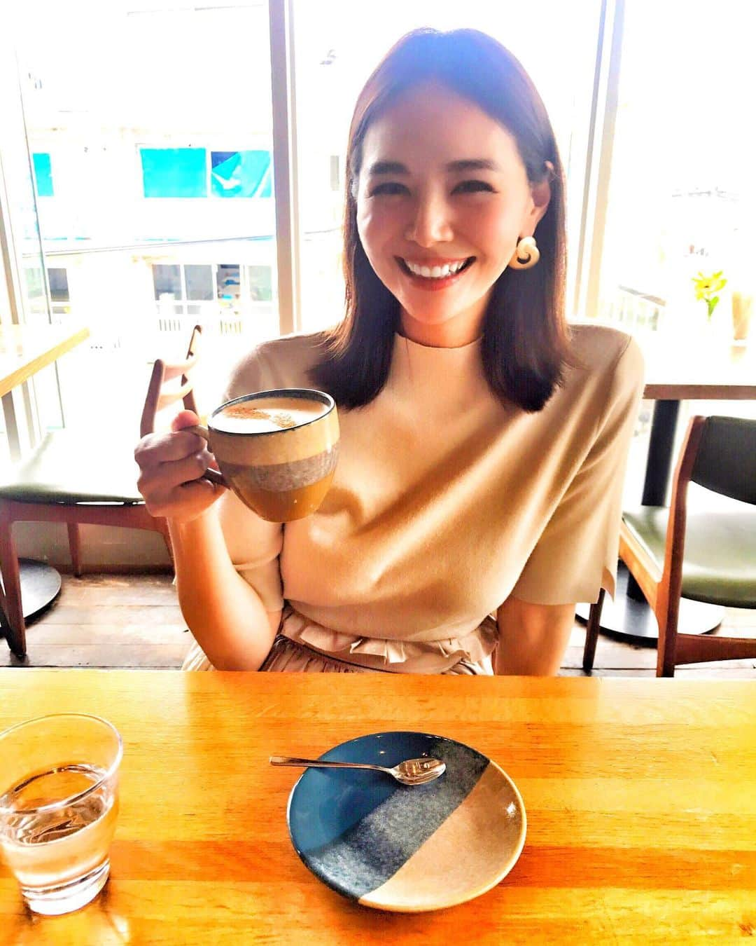 日下部ゆいこさんのインスタグラム写真 - (日下部ゆいこInstagram)「. . ゆっくりカフェタイム。 . @ssaaya_s と。 . . #cafe#instalike#instagood#tokyo」7月8日 22時05分 - yuiko_kusakabe