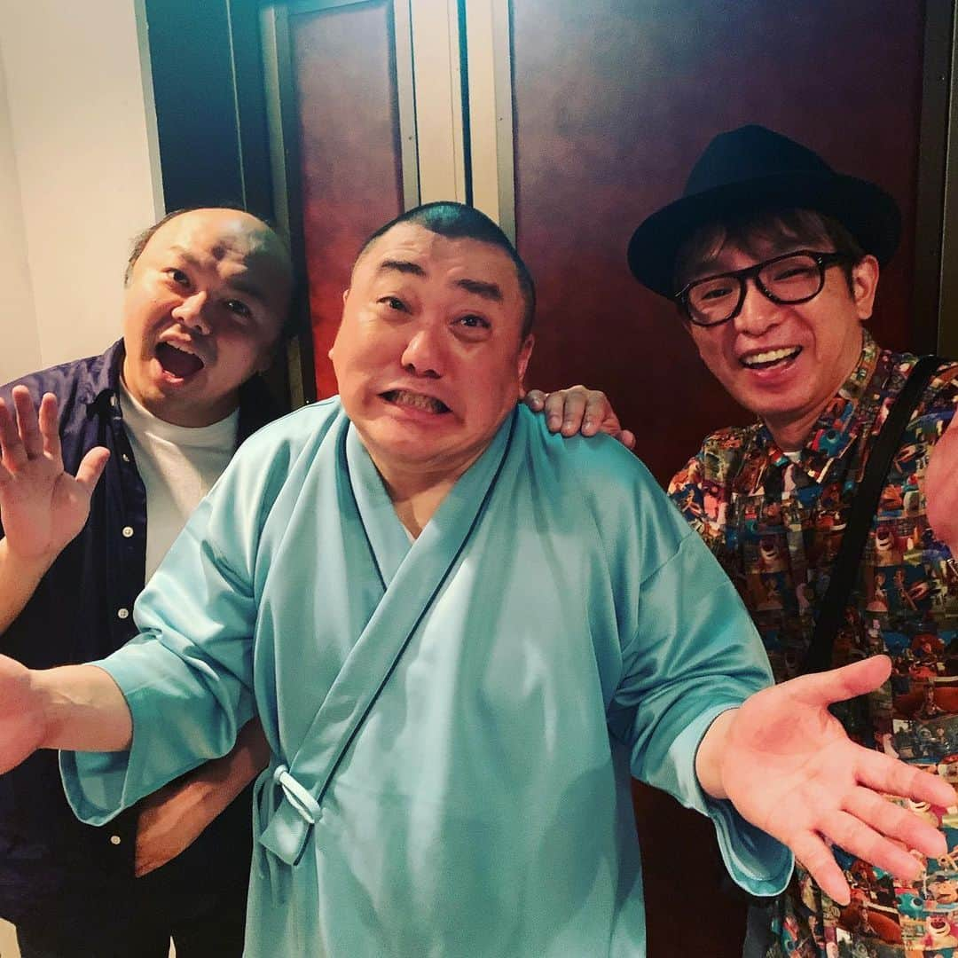 濱口優さんのインスタグラム写真 - (濱口優Instagram)「#極楽とんぼ #山本 さん #舞台 #入院王 #おもしろかった 〜 #山本さん が #ちゃんと #セリフを #長いセリフを #それだけで感動です (笑笑)」7月8日 23時10分 - hamaguchi_masaru