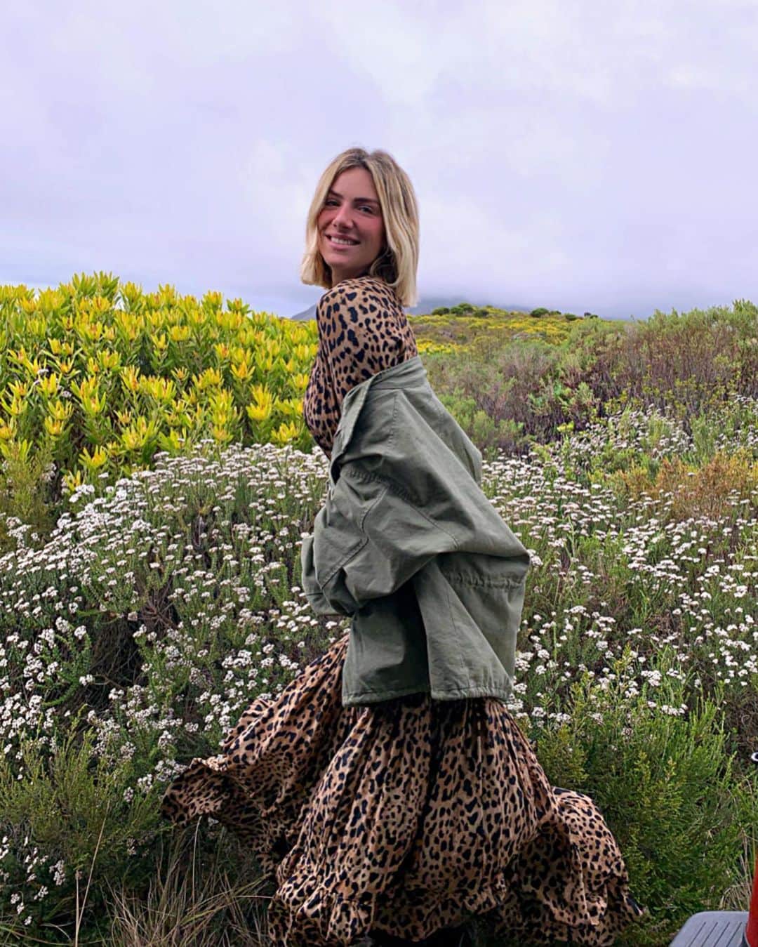 Giovanna Ewbankさんのインスタグラム写真 - (Giovanna EwbankInstagram)「Sendo feliz em Cape Town 🌻🌻🌻 #Africa #CapeTown #behappyviagens #behappyfamily」7月8日 23時33分 - gioewbank