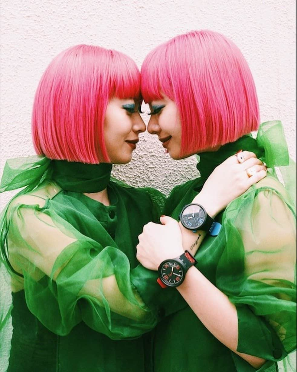 AMIさんのインスタグラム写真 - (AMIInstagram)「これからもたくさんの素敵な時間を共有していきたいよね💚  @swatch_jp  #SwatchBIGBOLD」7月8日 23時35分 - amixxamiaya