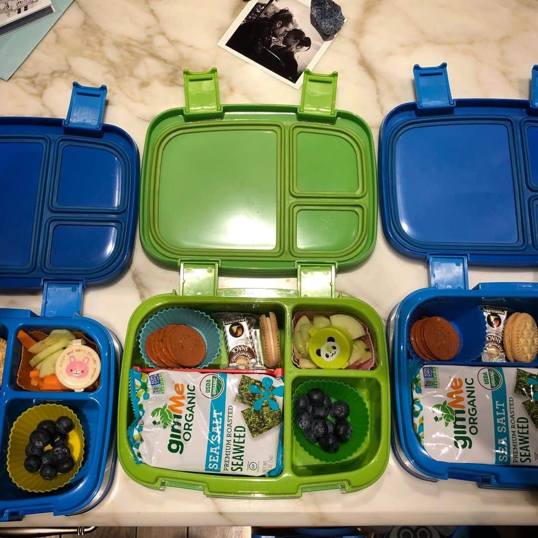 ゾーイ・サルダナさんのインスタグラム写真 - (ゾーイ・サルダナInstagram)「👶🏽👶🏽👶🏽 #summercamp #bentobox」7月8日 23時55分 - zoesaldana