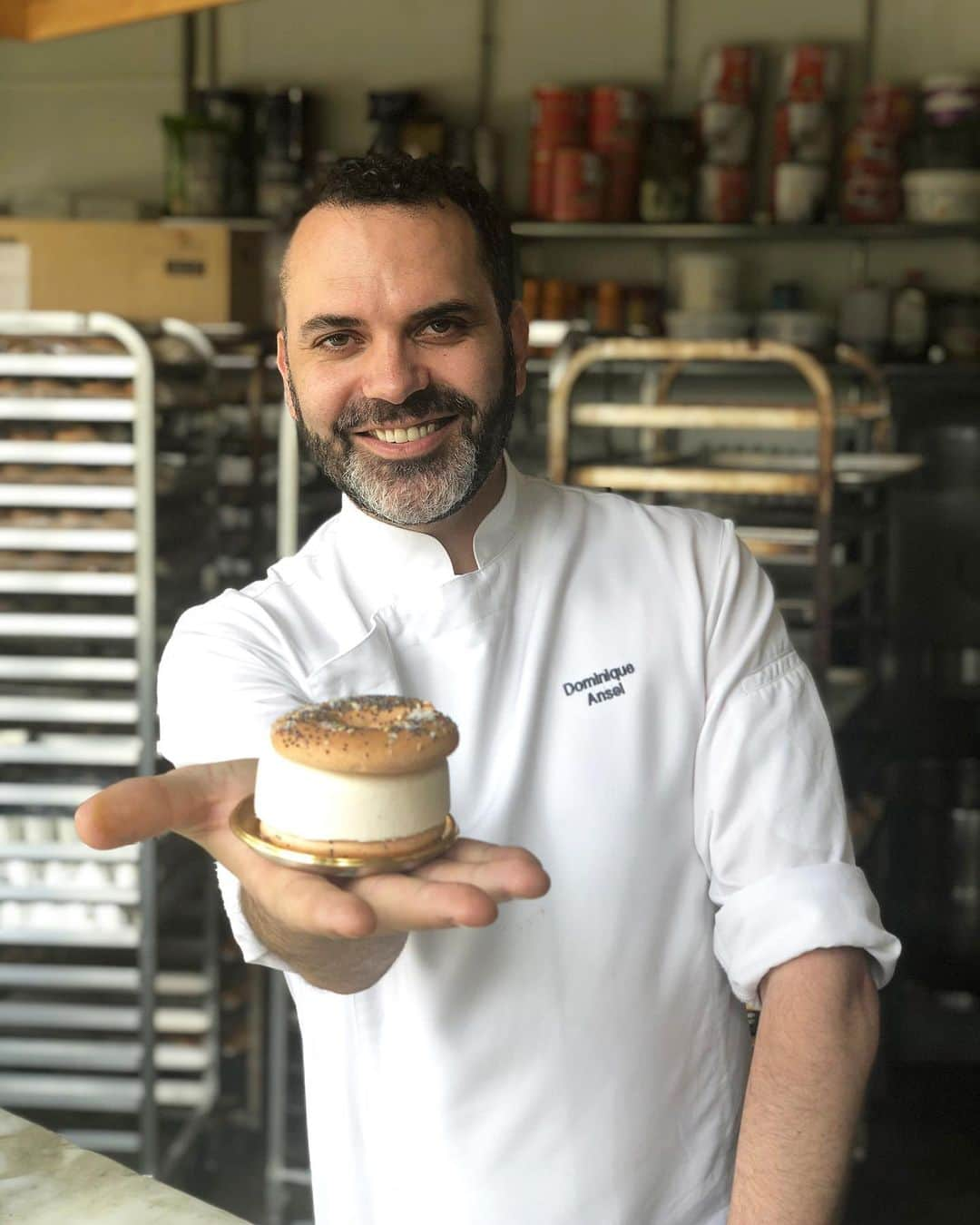 DOMINIQUE ANSEL BAKERYさんのインスタグラム写真 - (DOMINIQUE ANSEL BAKERYInstagram)「Putting the finishing touches on our Everything Bagel & Schmear Pavlova, with a honey graham meringue topped with our own “everything spice” blend (which is actually shredded coconut, sesame seeds, and poppy seeds), filled with cheesecake mousse with a sour cherry jam center. Part of our New York Collection in a Soho for the summer. 🥯🗽🚕」7月9日 0時07分 - dominiqueansel